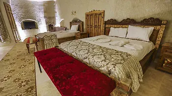 Spelunca Cave Hotel 3*